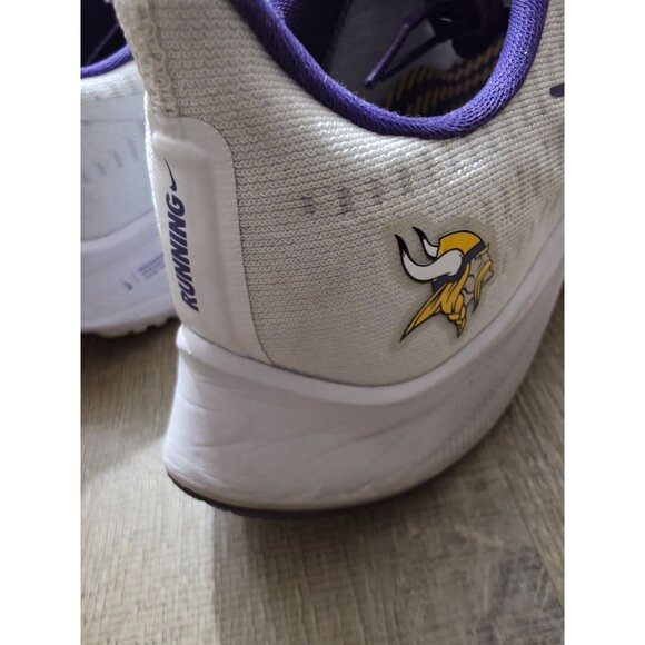 Nike Zoom Winflo 6 Minnesota Vikings Men’s Size 9.5 White Purple Running Shoes C main image 10